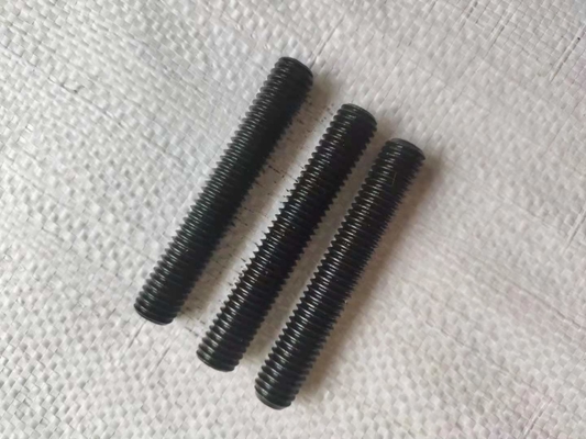 ซื้อ เกลียวเต็มสีดำเสร็จสิ้น Double Ended Bolt ASTM A193 OEM 30mm Length online manufacture