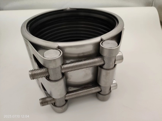 DN150 Single Pipe Leak Repair Clamp กับ SS304 NBR และ NBR Liner
